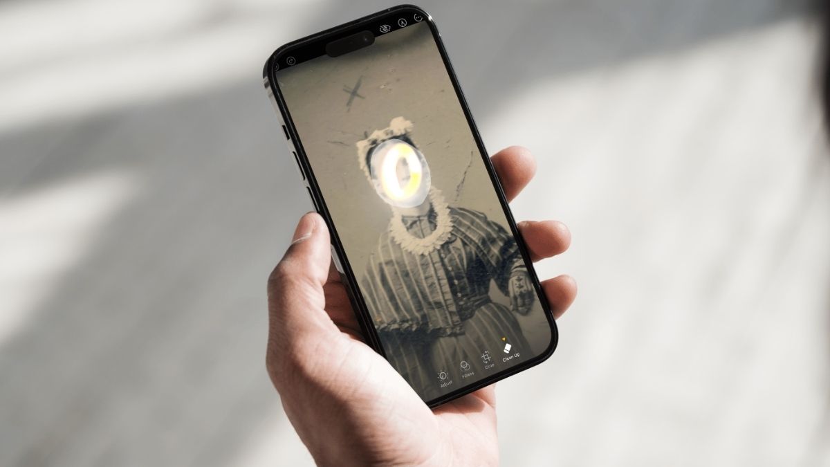 Cách làm mờ khuôn mặt trên iPhone đơn giản để bảo vệ quyền riêng tư khi chia sẻ ảnh Cách làm mờ khuôn mặt trên iPhone đơn giản để bảo vệ quyền riêng tư khi chia sẻ ảnh