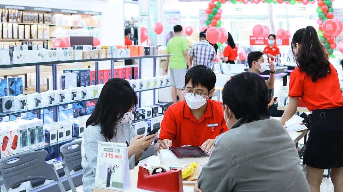 Đặt hàng qua tổng đài CellphoneS