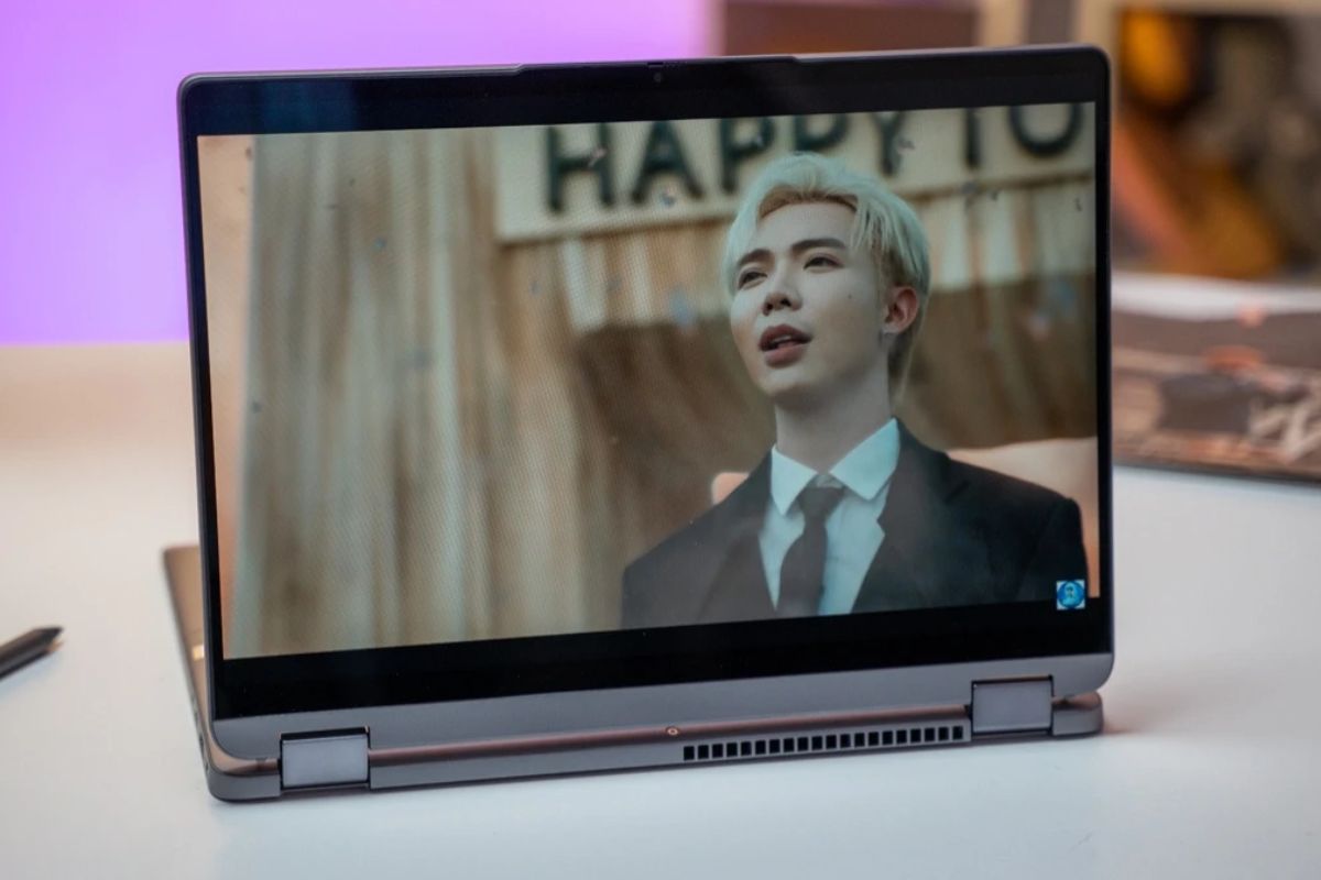 Laptop 2 in 1 Lenovo IdeaPad Flex 5 14ABR8 82XX00DLVN