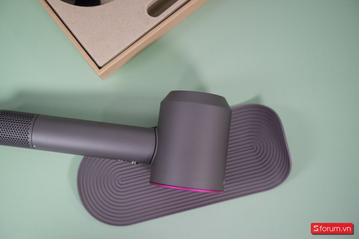 Máy sấy tóc Dyson có gì khác biệt? Tìm hiểu ngay! 1