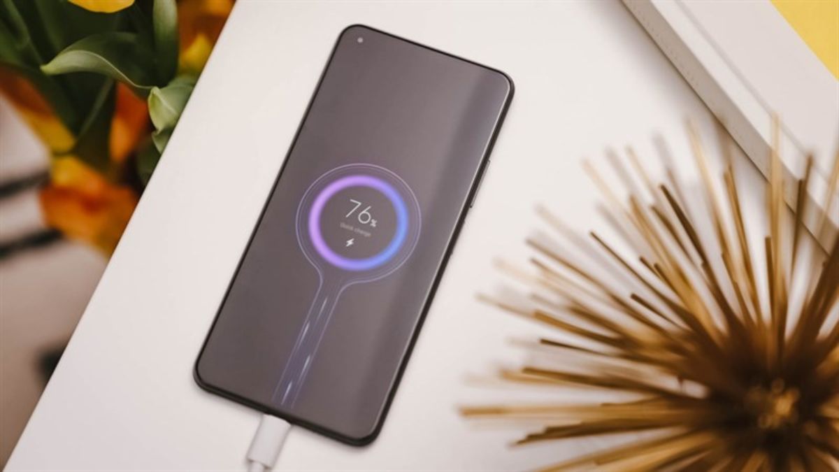 Sạc nhanh 120W là gì và bao lâu đầy pin?