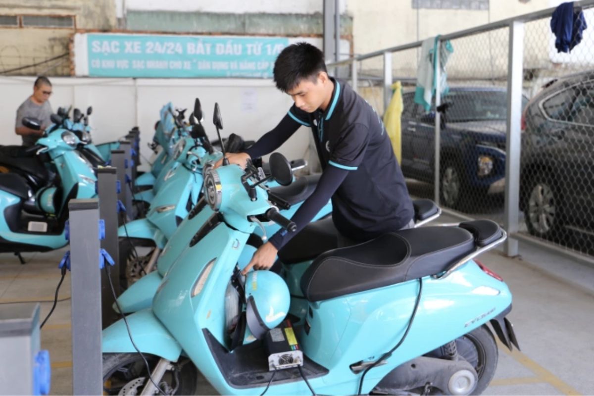 sạc xe máy điện có tốn điện không 2