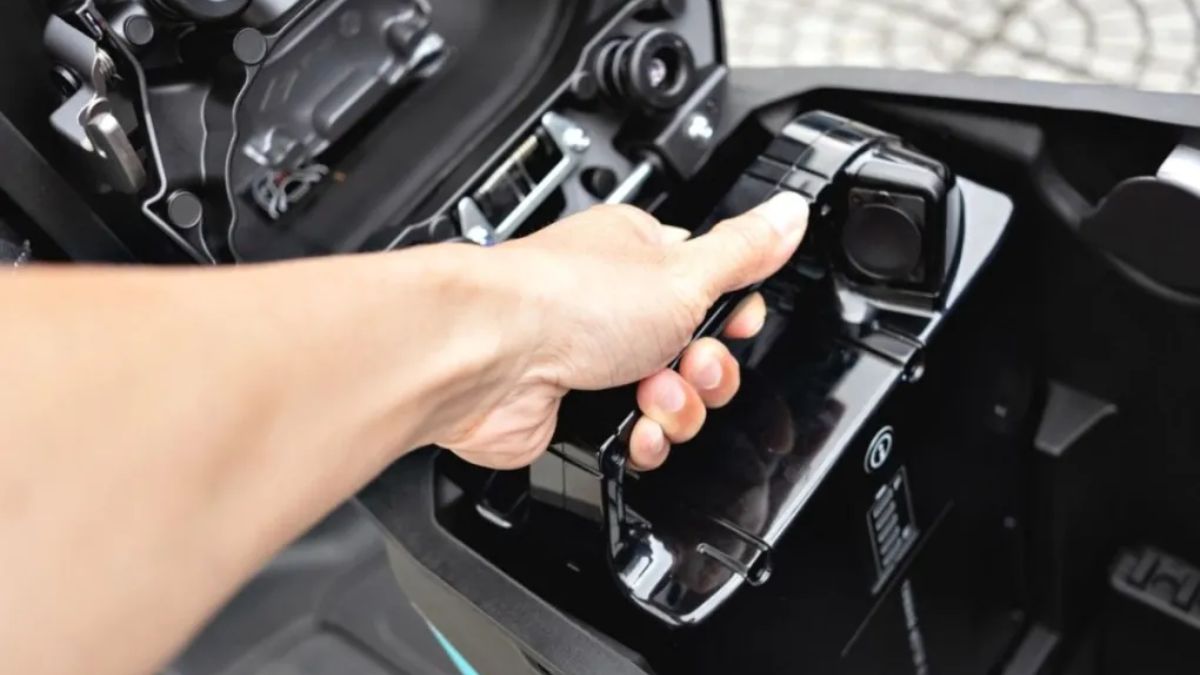sạc xe máy điện có tốn điện không bg