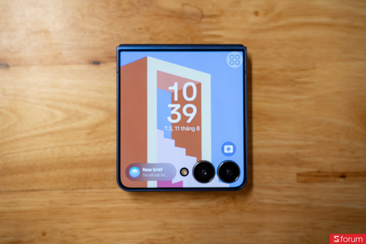 Cách thêm ứng dụng vào màn hình ngoài Galaxy Z Flip 8 đơn giản 11