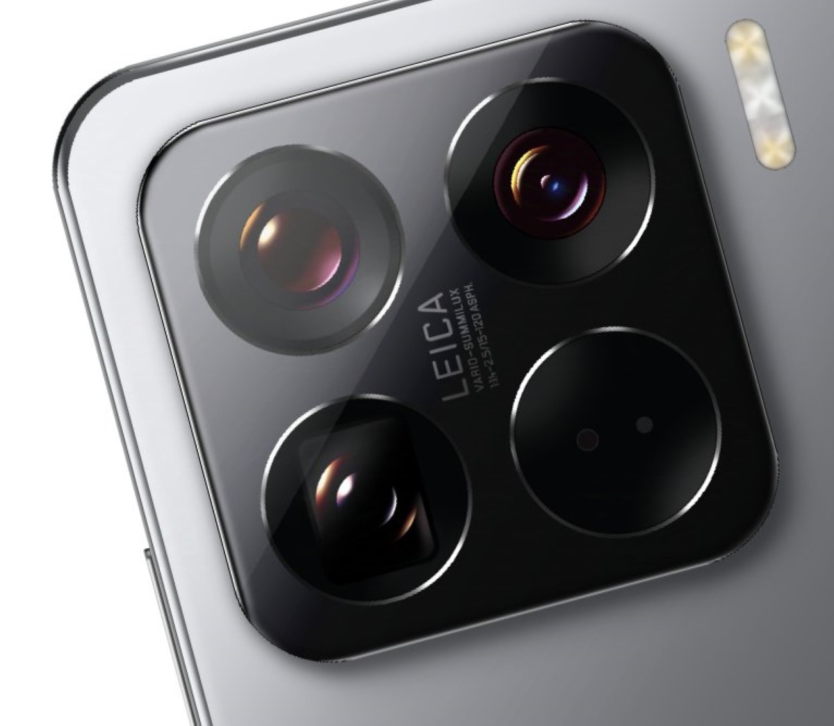 Cận cảnh cụm camera của Xiaomi 15 Pro