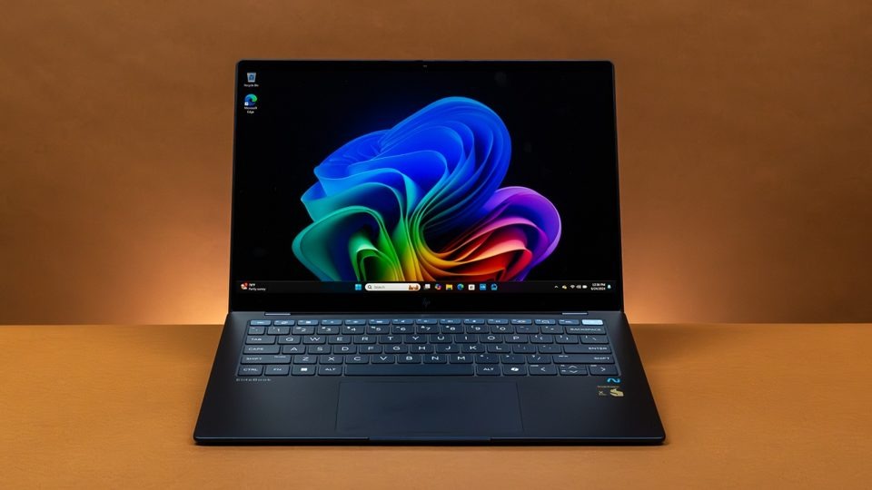 HP EliteBook Ultra G1q có màn hình chất lượng