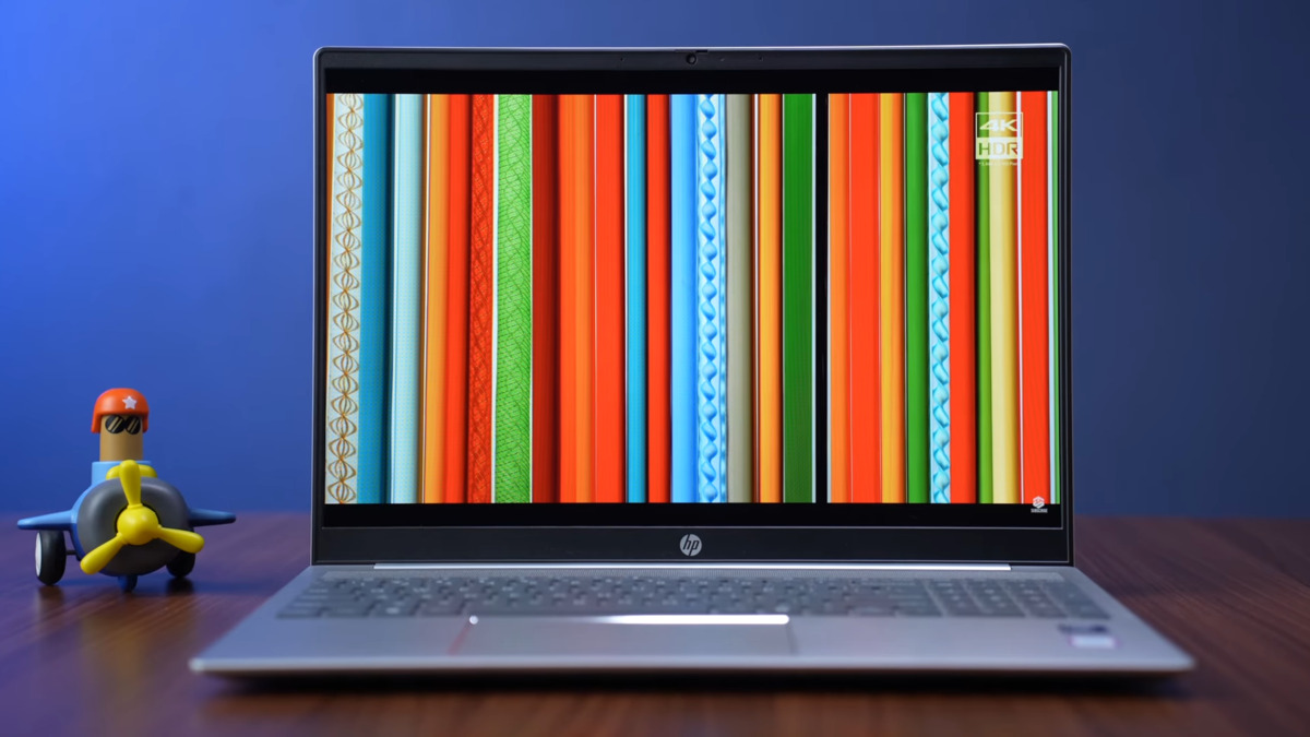 Chất lượng hiển thị ở mức đủ dùng