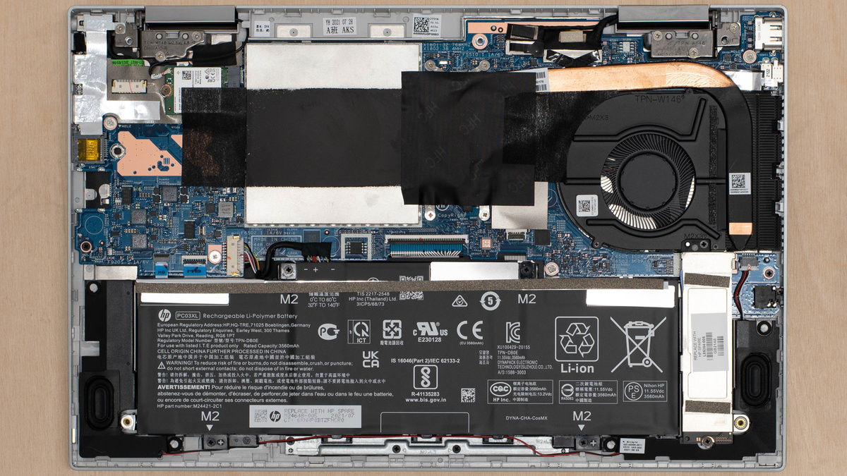 Thời lượng pin đủ duy trì cả ngày làm việc