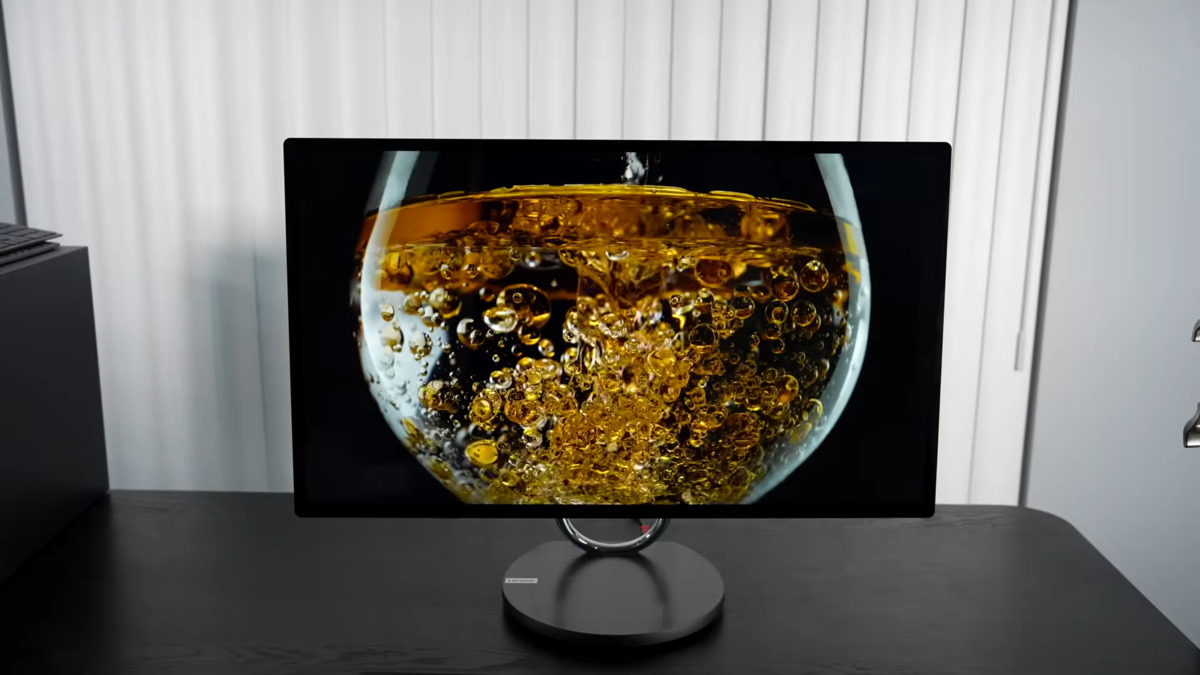 Màn hình của Lenovo Yoga AiO 9i