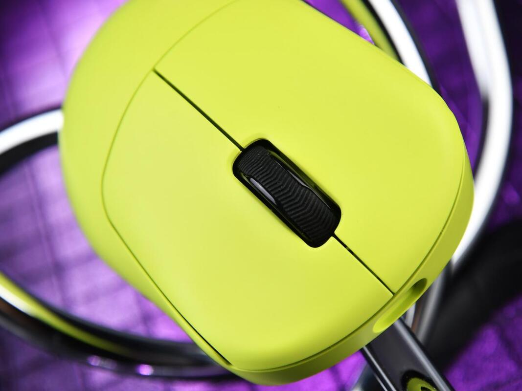 Rapoo VT3s đã loại bỏ nút DPI trên bề mặt