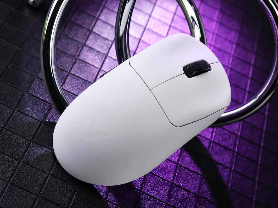 Đánh giá Rapoo VT3s:Chuột gaming 52 gram, 8K polling rate và trải nghiệm FPS cho tay nhỏ Đánh giá Rapoo VT3s:Chuột gaming 52 gram, 8K polling rate và trải nghiệm FPS cho tay nhỏ