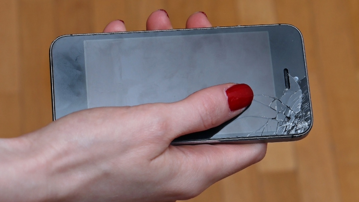 Nguyên nhân gây điểm chết màn hình