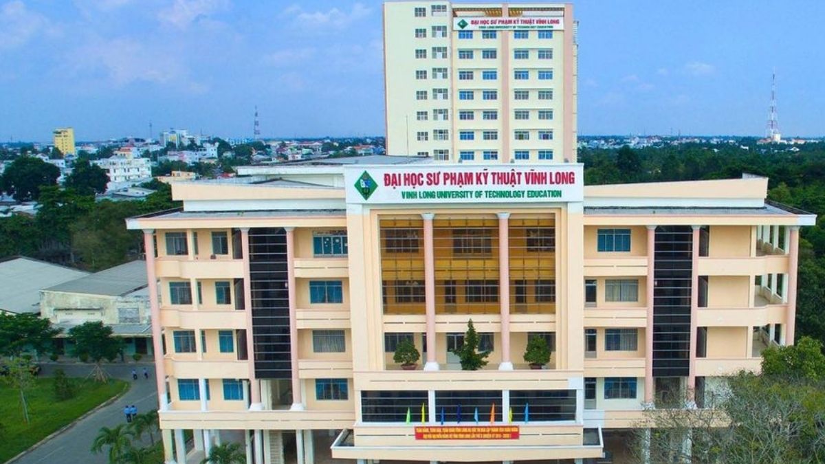 So sánh điểm chuẩn trường Đại học Sư phạm Kỹ thuật Vĩnh Long với trường khác