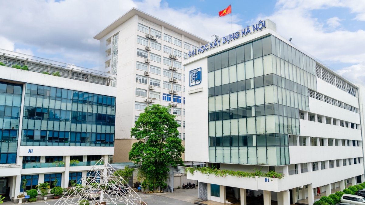 Phân tích nhóm ngành có điểm chuẩn cao tại HUCE 2025