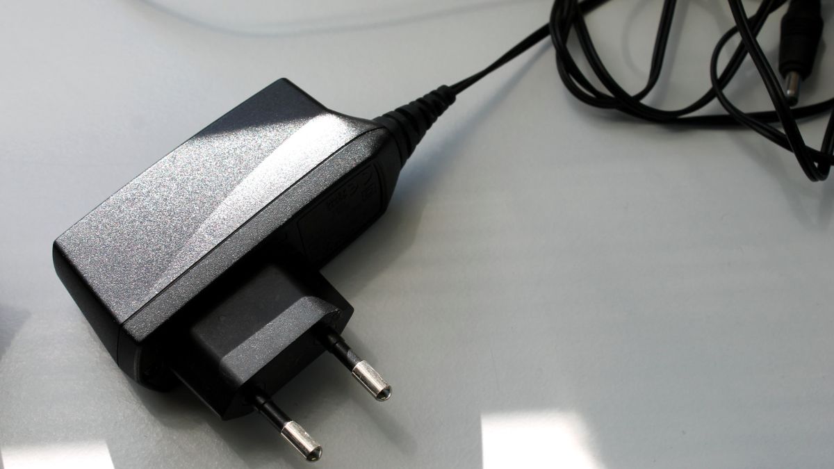 Cấu tạo và nguyên lý hoạt động của adaptor là gì?