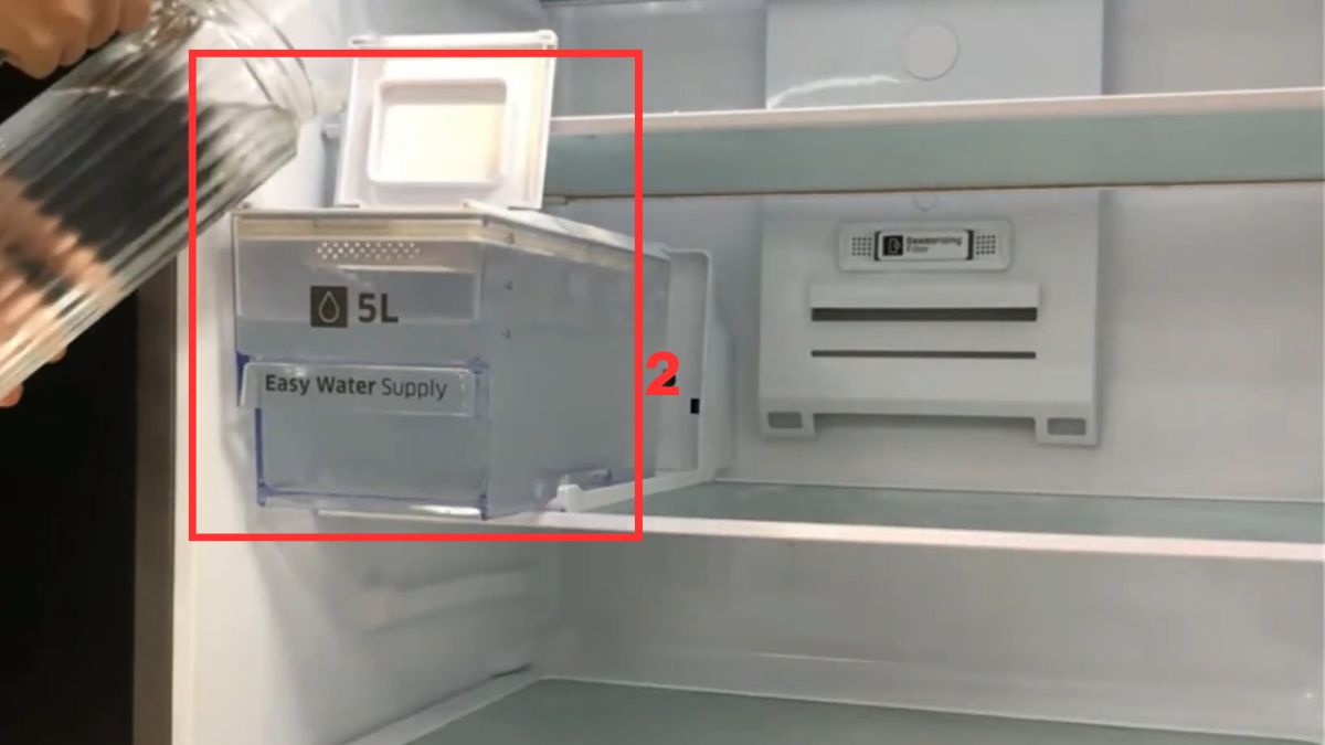 Cách bật chế độ làm đá tự động tủ lạnh LG bước 2