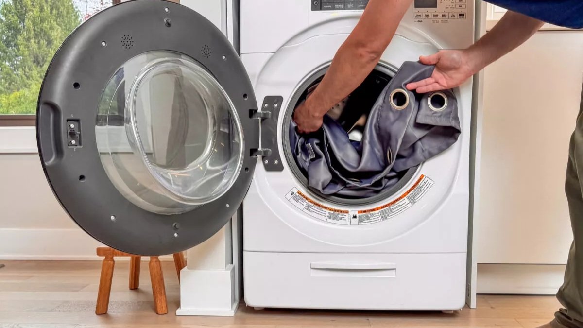 Những sai lầm thường gặp khi giặt rèm bằng máy