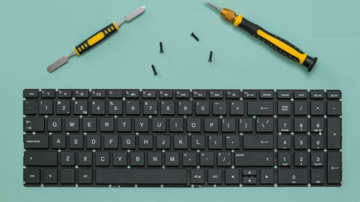 chuẩn bị trước khi thực hiện cách tháo bàn phím laptop dell