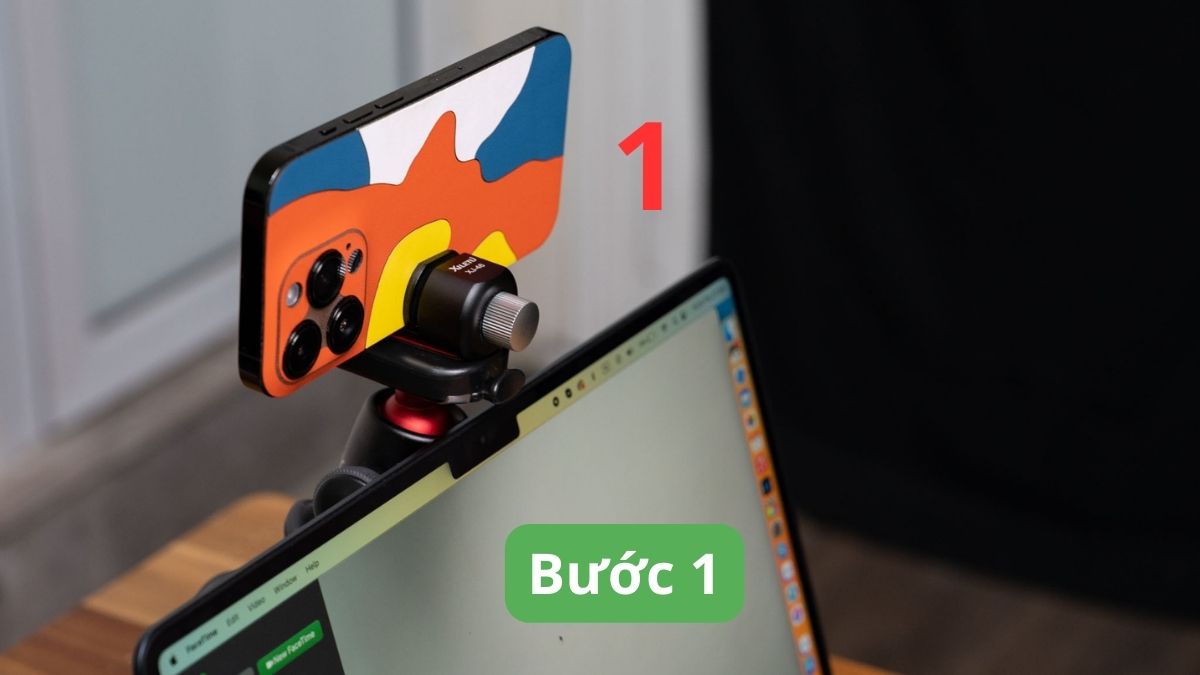 Khi dùng iPhone làm webcam qua Continuity Camera bước 1