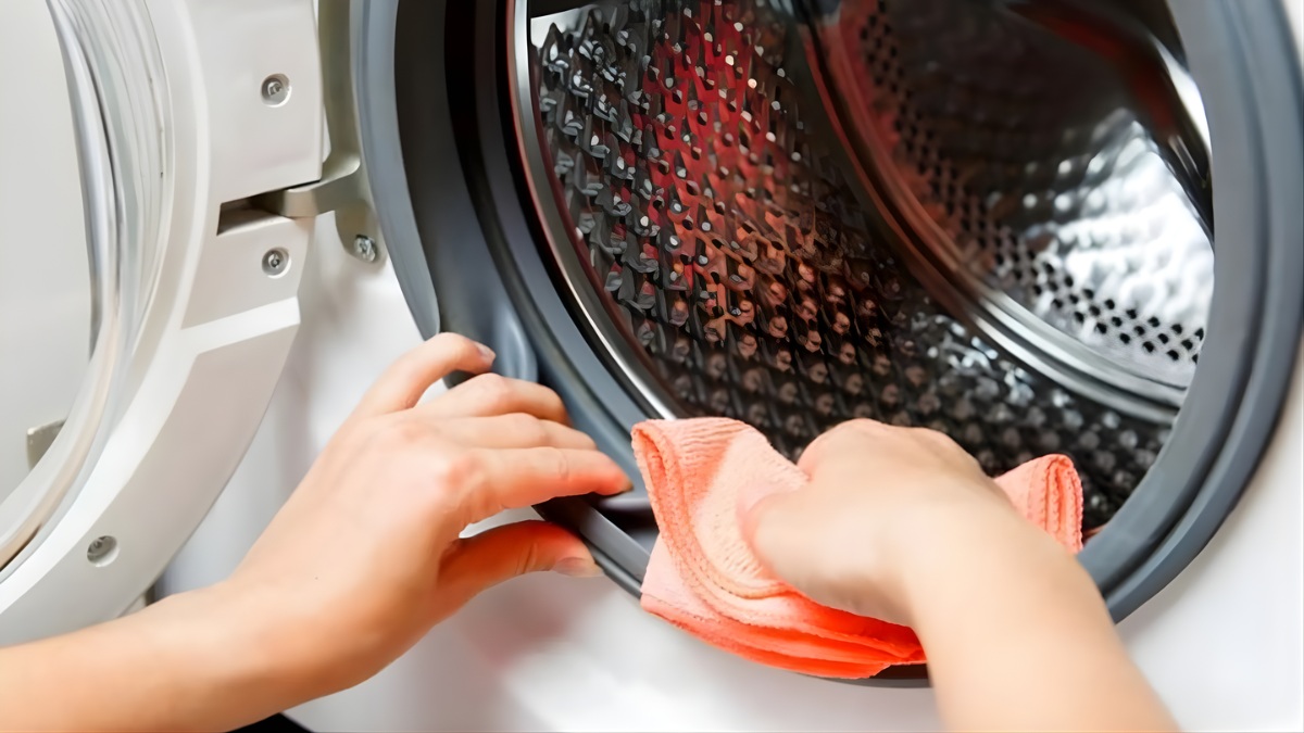 Vệ sinh máy giặt định kỳ