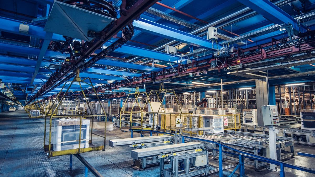 ứng dụng thực tiễn của công nghệ IoT là gì - trong công nghiệp