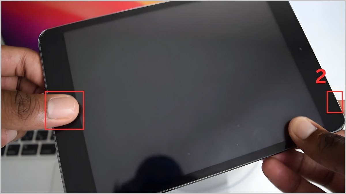 khắc phục lỗi màn hình iPad Air 2 bằng cách restore phần mềm bước 2