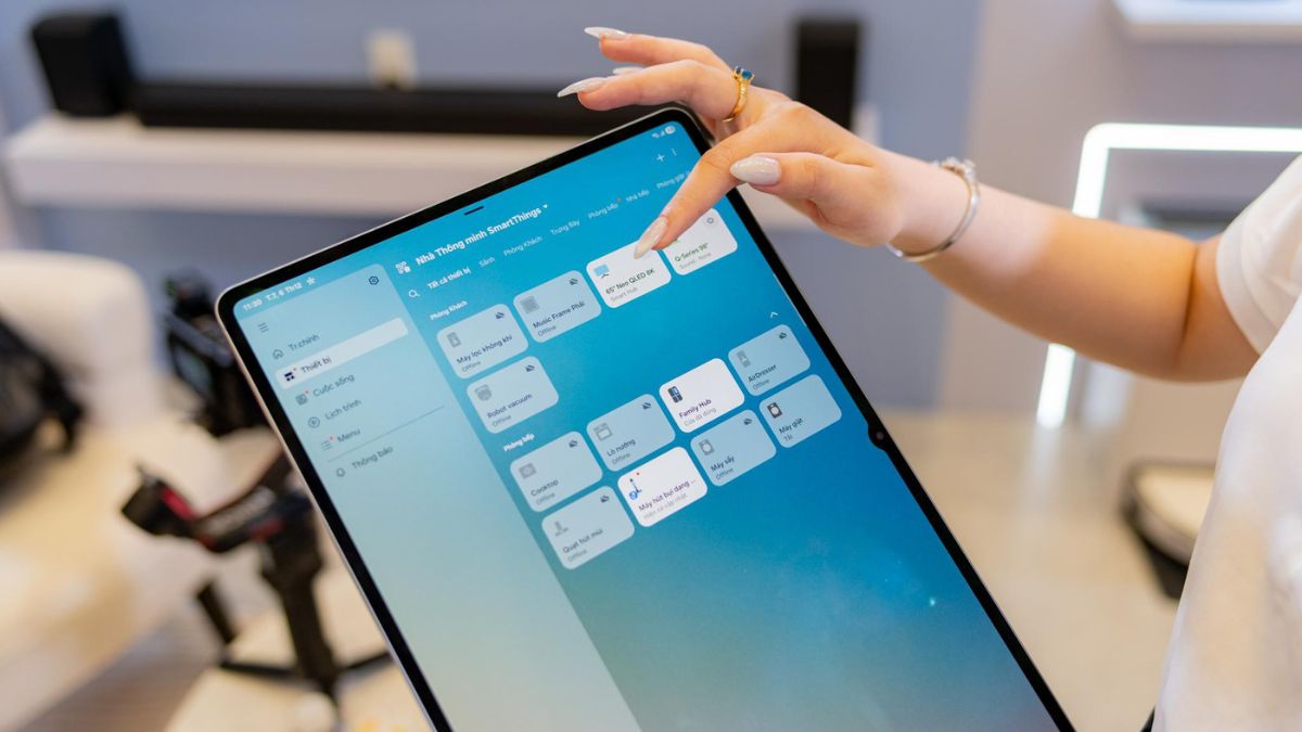 Dùng ứng dụng SmartThings