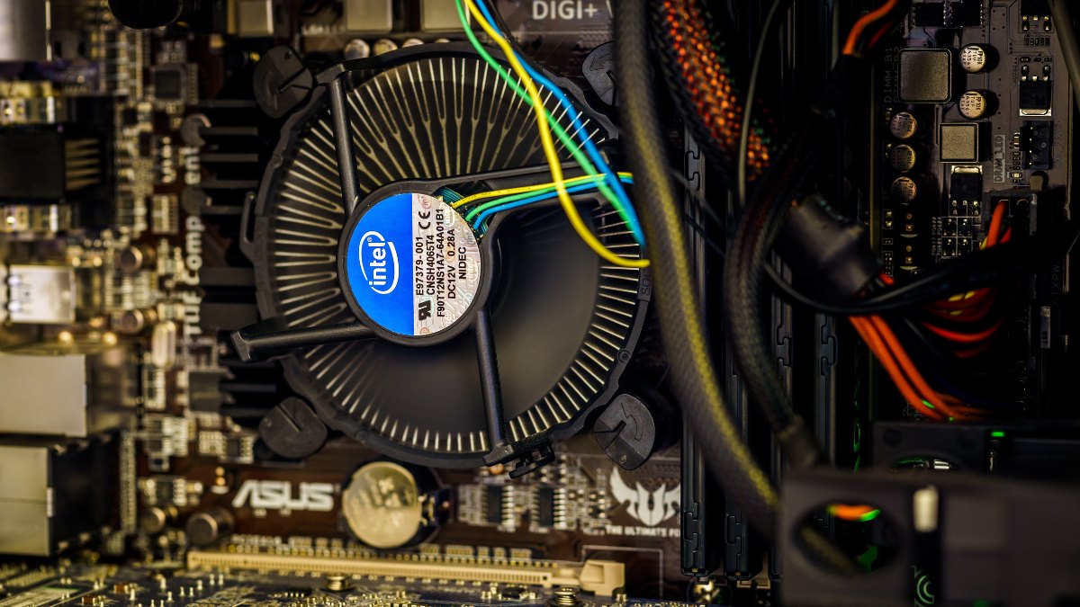 Lưu ý khi kiểm tra và xử lý nhiệt độ CPU