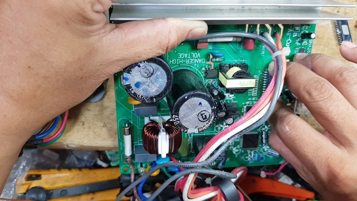 Cách sửa lỗi E59 máy giặt Electrolux - sửa board mạch