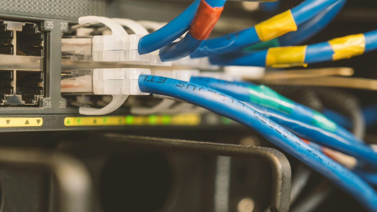 sửa lỗi Unidentified Network bằng kiểm tra modem/router