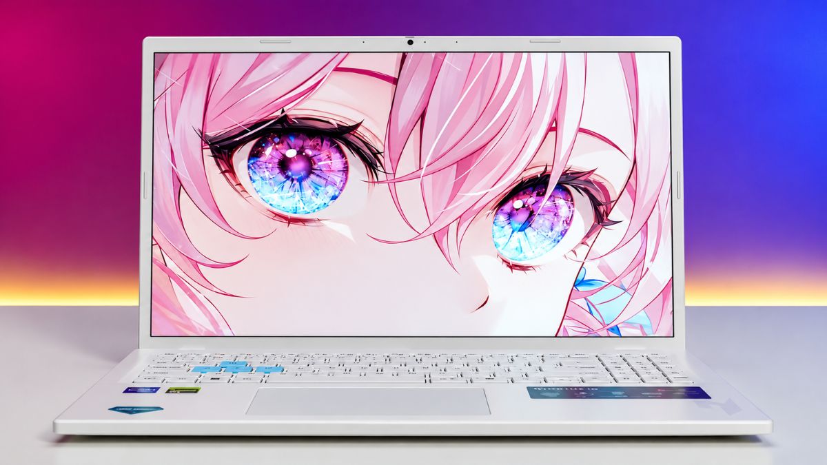 Laptop Acer màu trắng cho sinh viên