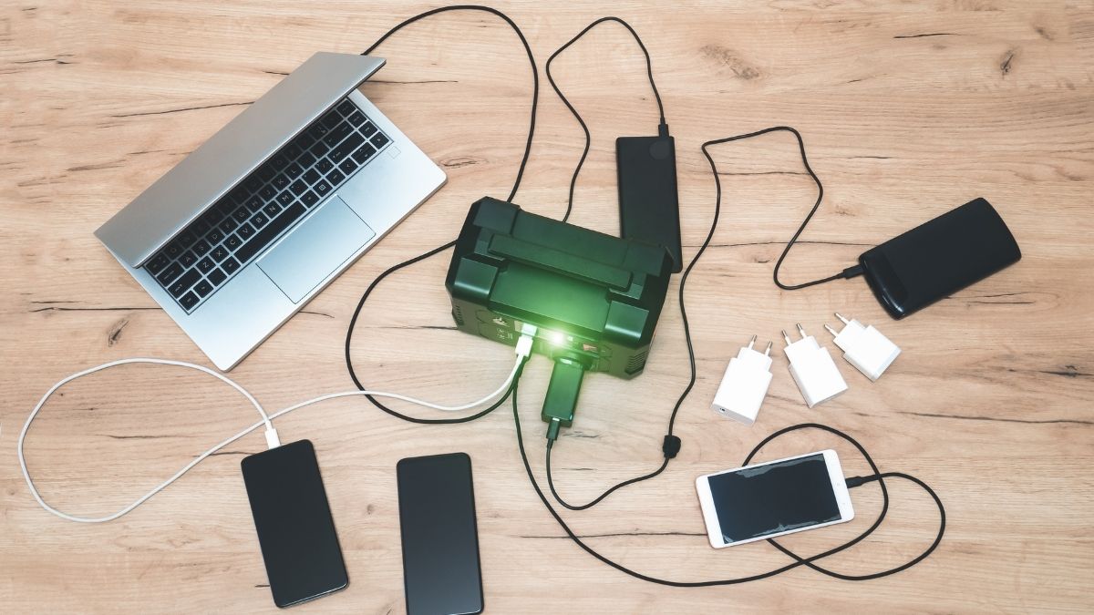 Cách khắc phục lỗi laptop kêu rè rè bằng kiểm tra nguồn điện