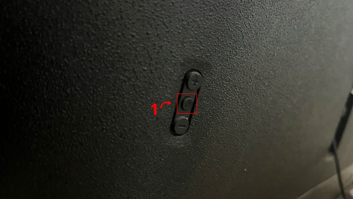 sửa lỗi màn hình tivi Sony bị sọc bằng cách kiểm tra cổng HDMI bước 1