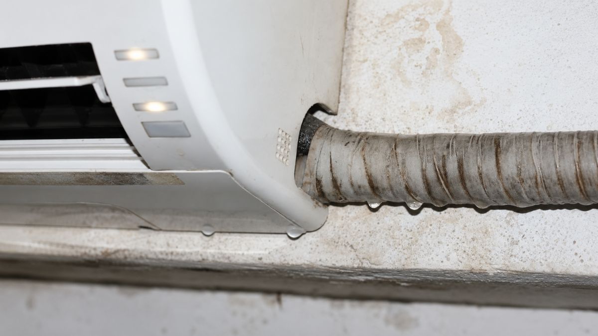 Máy lạnh hoạt động quá tải trong thời gian dài
