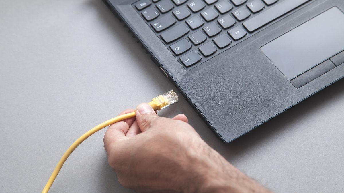 khắc phục lỗi máy tính không nhận ổ cứng ngoài bằng thử cắm vào các cổng