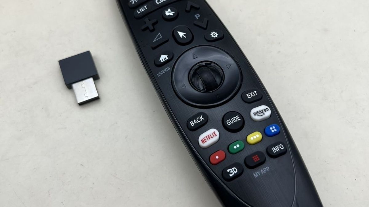 Hướng dẫn cách mở màn hình tivi LG khi nghe nhạc