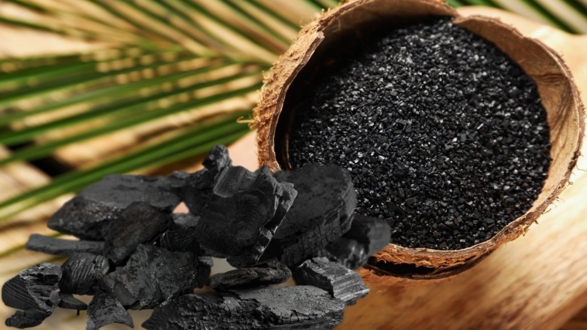 cách khử mùi tủ lạnh có mùi hôi bằng than hoạt tính