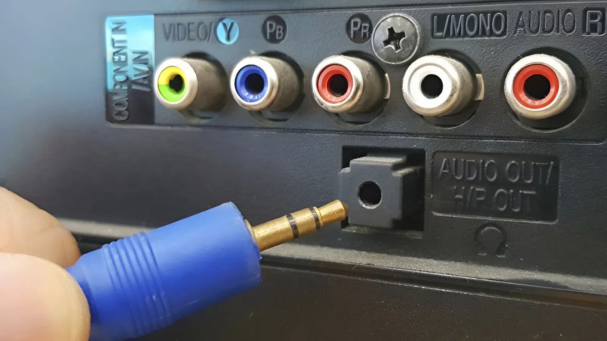 khắc phục tivi LG không có tín hiệu bằng kiểm tra và đổi nguồn đầu vào