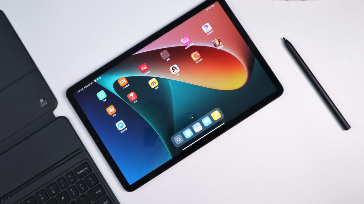 So sánh Xiaomi Pad vs iPad về sạc