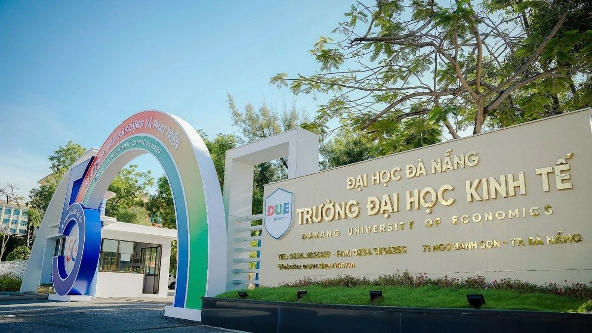 Top ngành có điểm chuẩn cao nhất của Trường Đại học Kinh tế - Đại học Đà Nẵng năm 2025