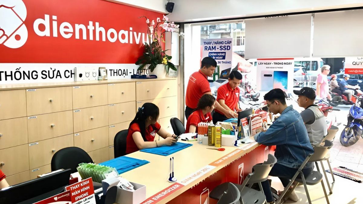 Mang MacBook đến Điện Thoại Vui để kiểm tra lỗi