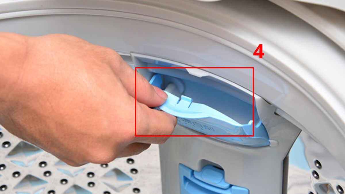 Cách làm sạch máy giặt cửa trên