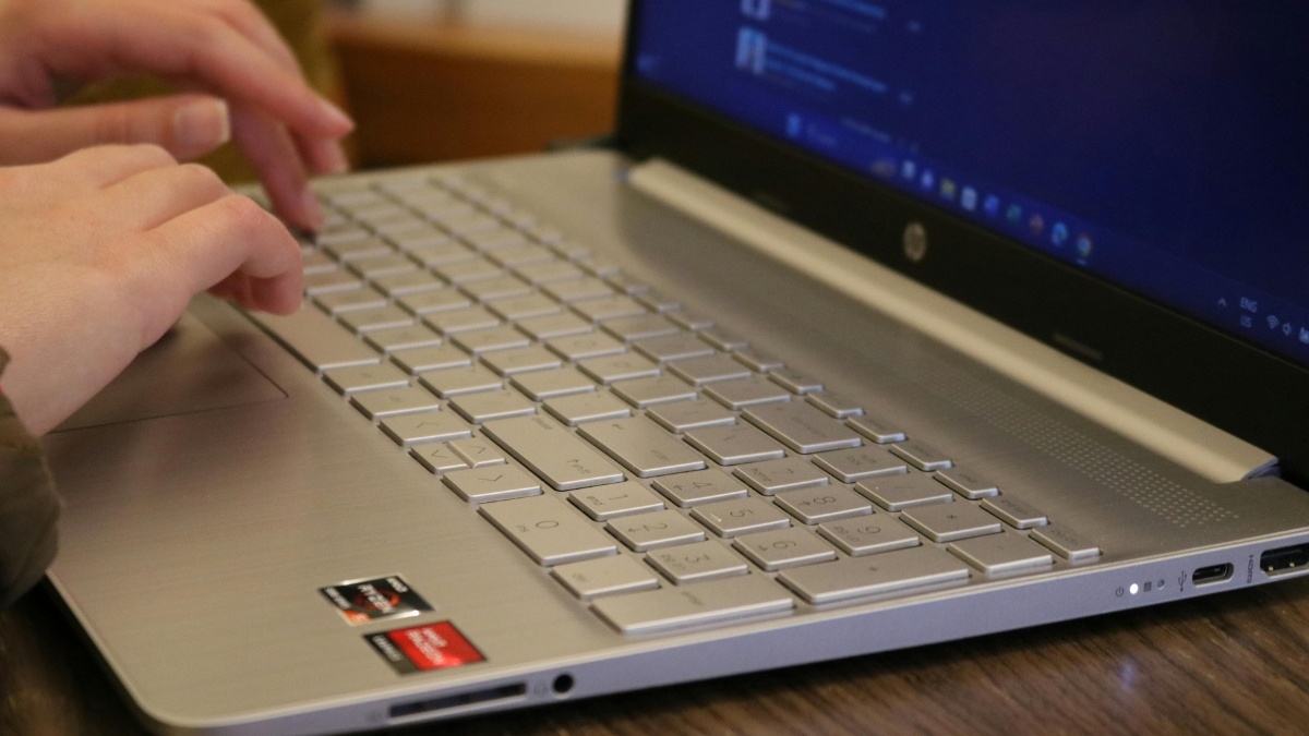 Điều kiện cần có để cài vân tay laptop HP