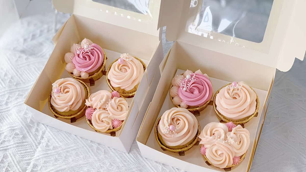 Bánh cupcake hoa hồng