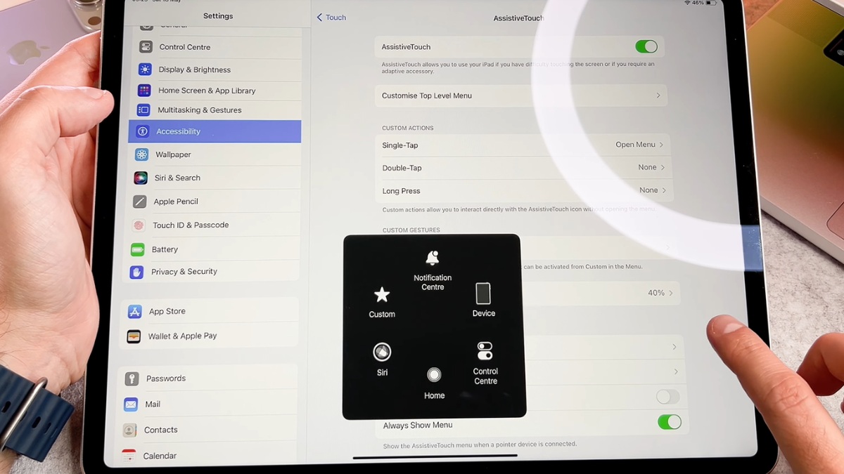 Có nên tắt nút Home ảo khi không dùng?