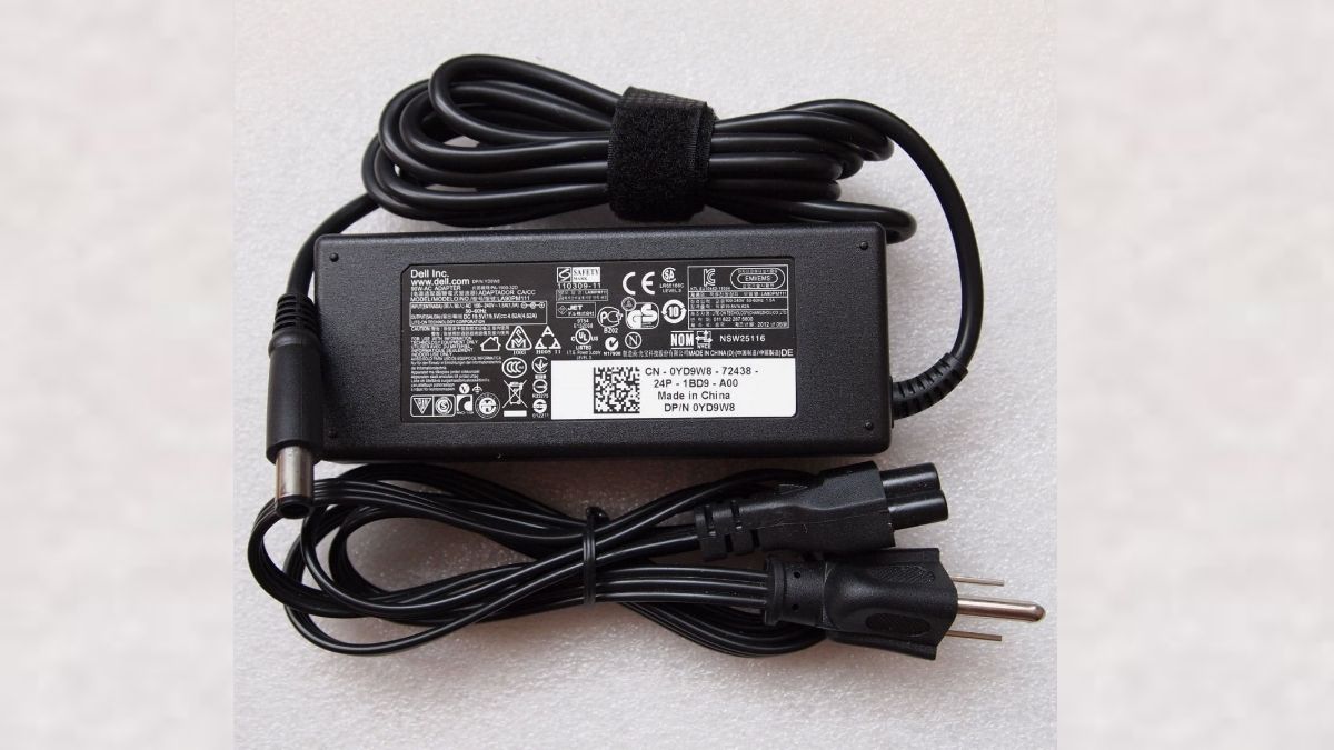 Thay dây nguồn hoặc sạc chính hãng