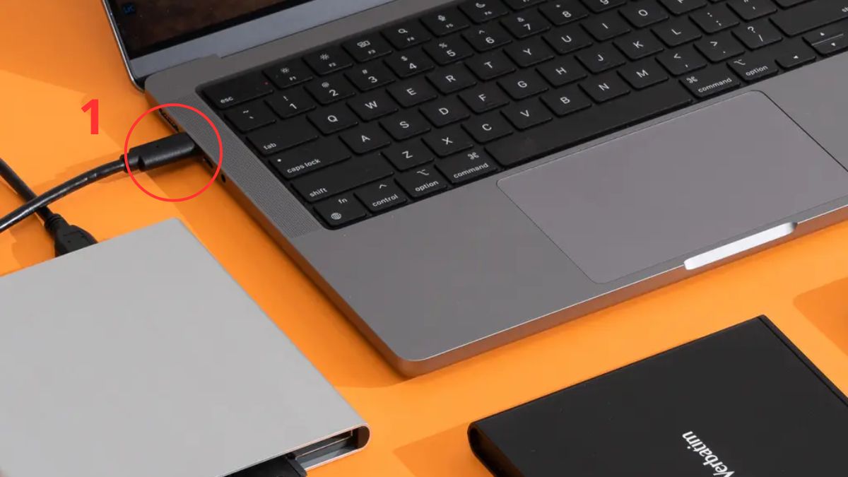 Cách xem đĩa CD trên laptop Dell không có ổ CD