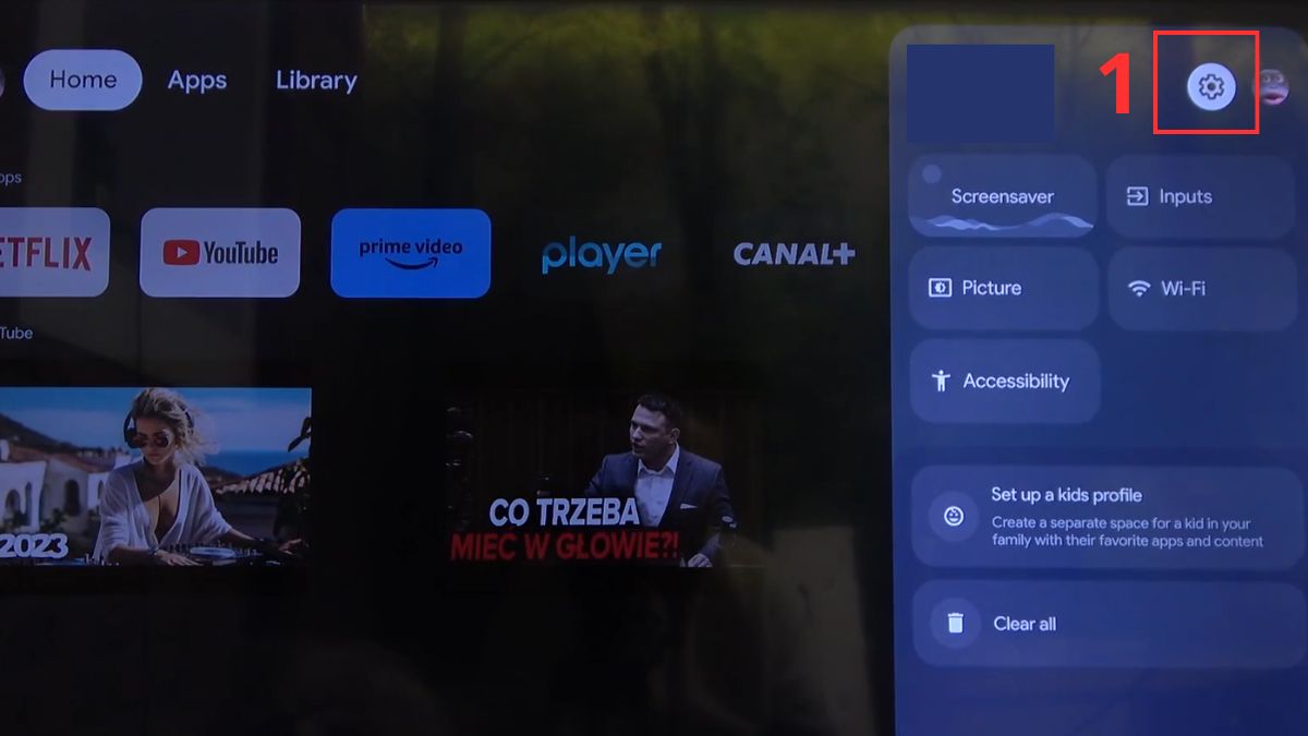 Chỉnh màu trên tivi TCL bằng cách chỉnh độ sáng trên TV