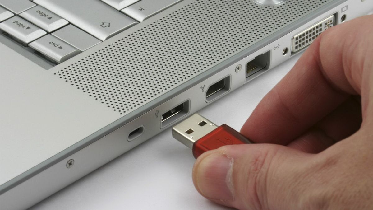 Cắm sang cổng USB khác