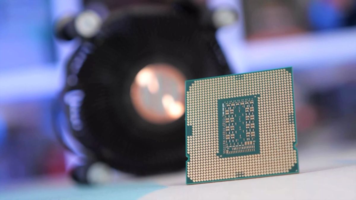 Có nên mua CPU Tray không?